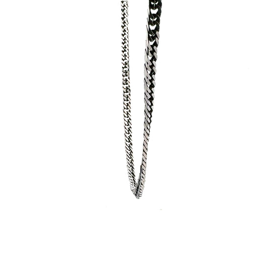 Flat Herring Thin Necklace