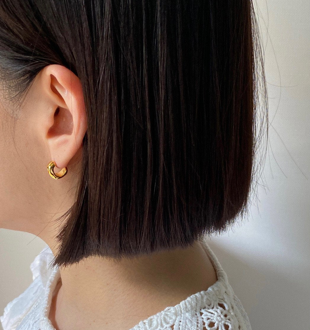 Mini Dea Grande Earrings in Gold