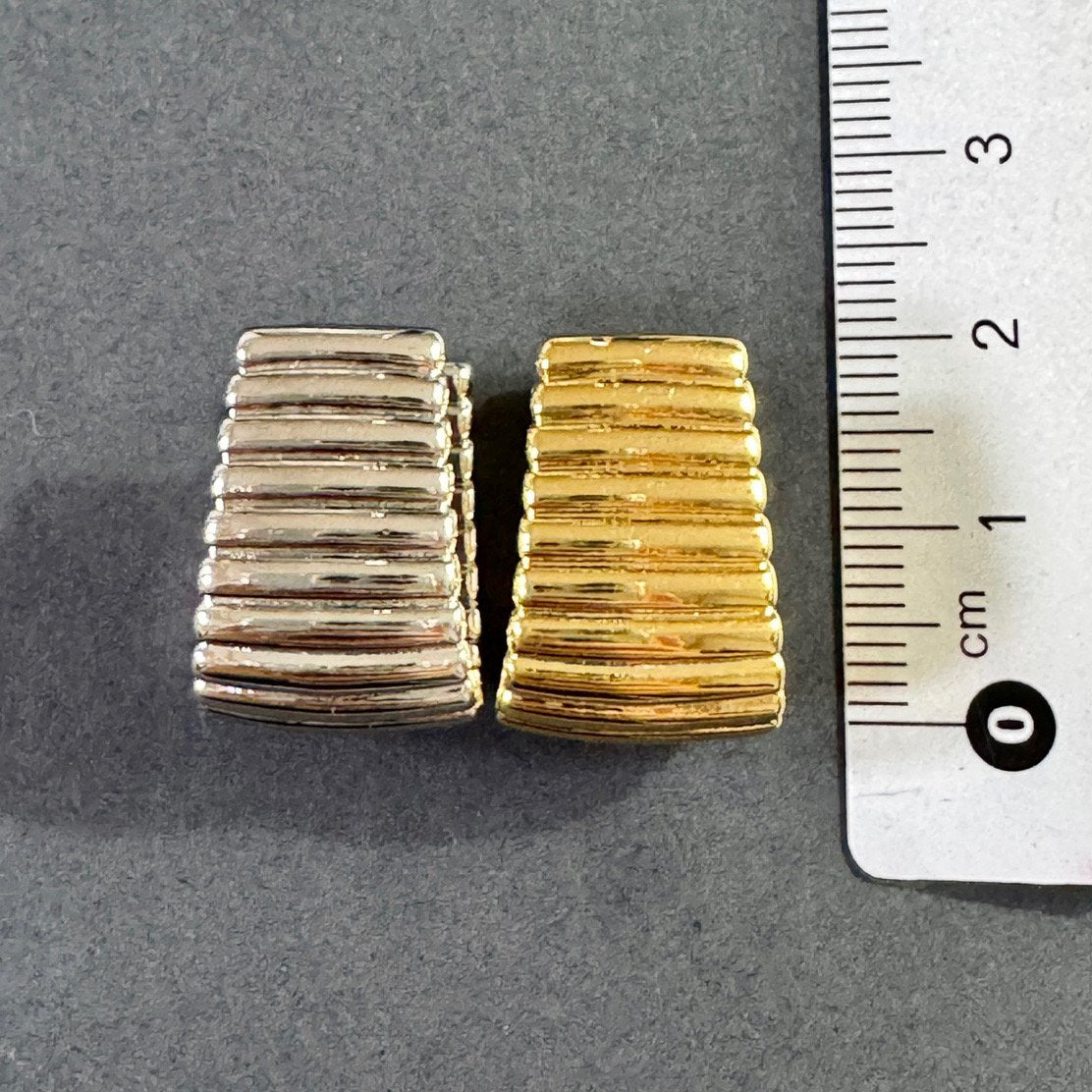 Lap earrings in Gold