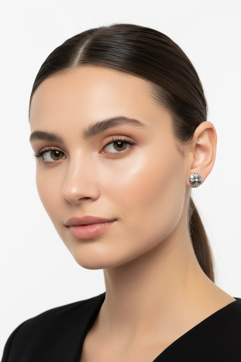 Fleur Plate Earrings Studs