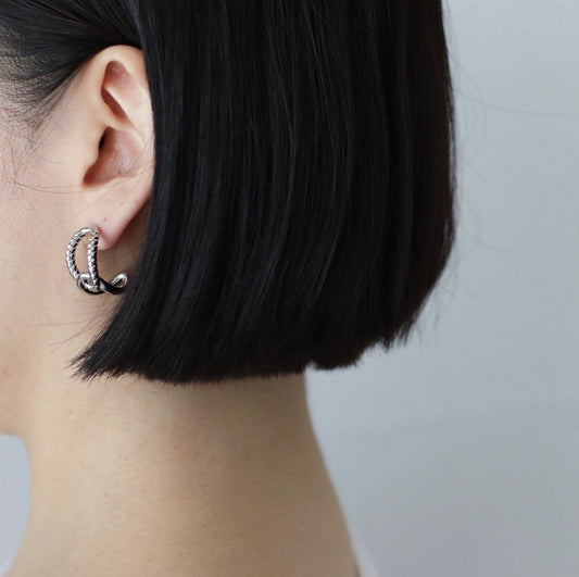 Charlotte Chaine earrings in gold