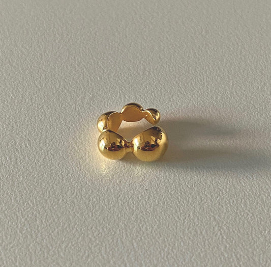 Bubbles Earcuff in Silver
