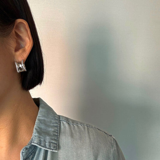 Throm earrings in Gold