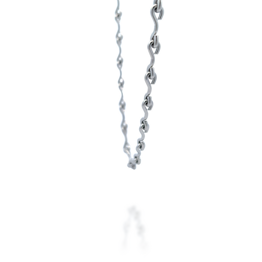 Tess Necklace in Silver