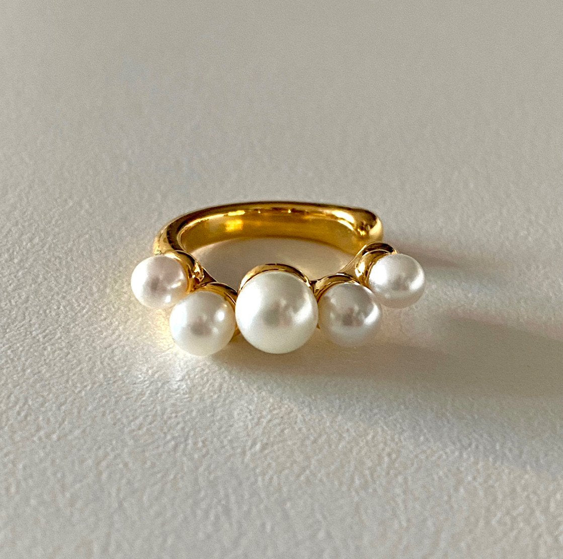 Pearl Vine Earcuff In Gold