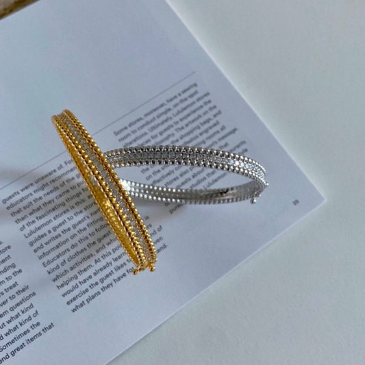 Kelly Bangle in Gold