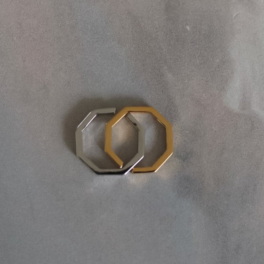 Octo Thin Ring in Gold