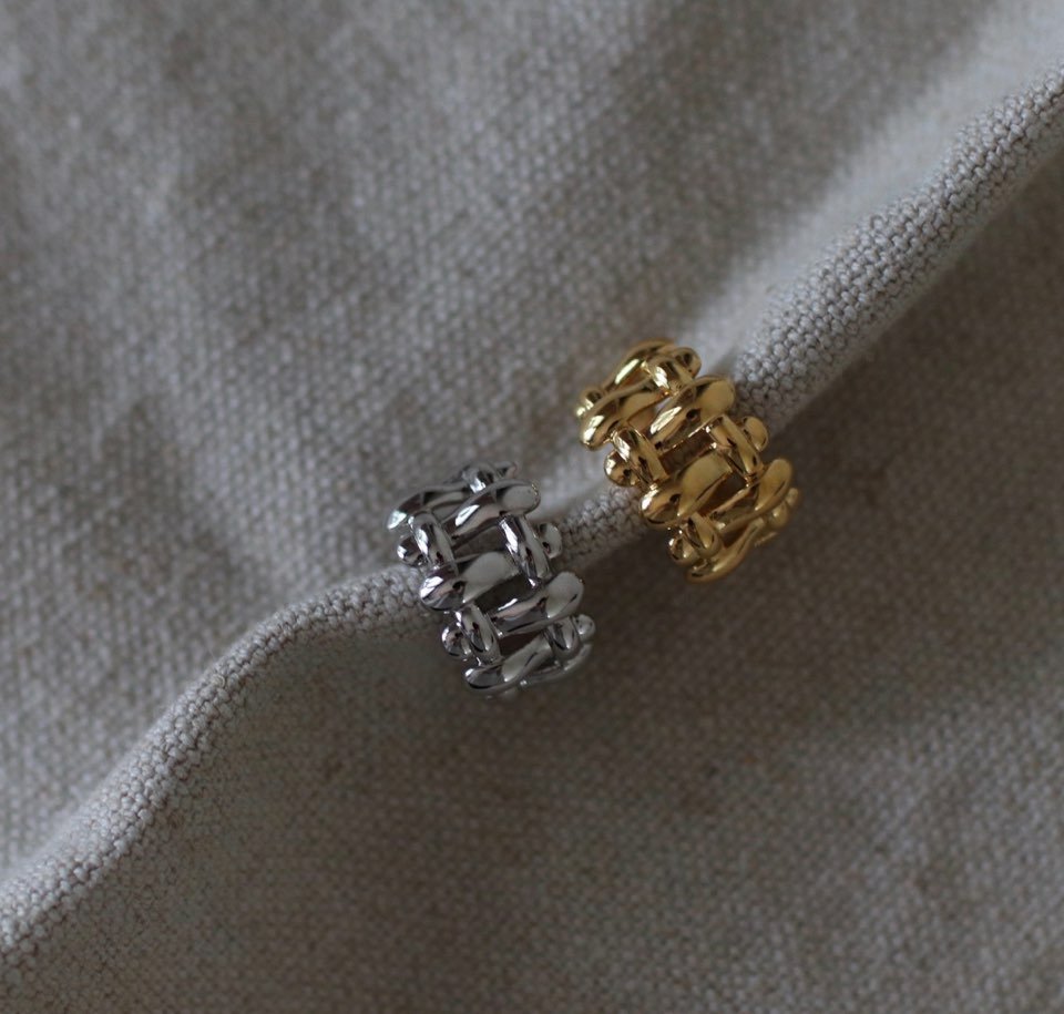 Stefeni Ring in Gold