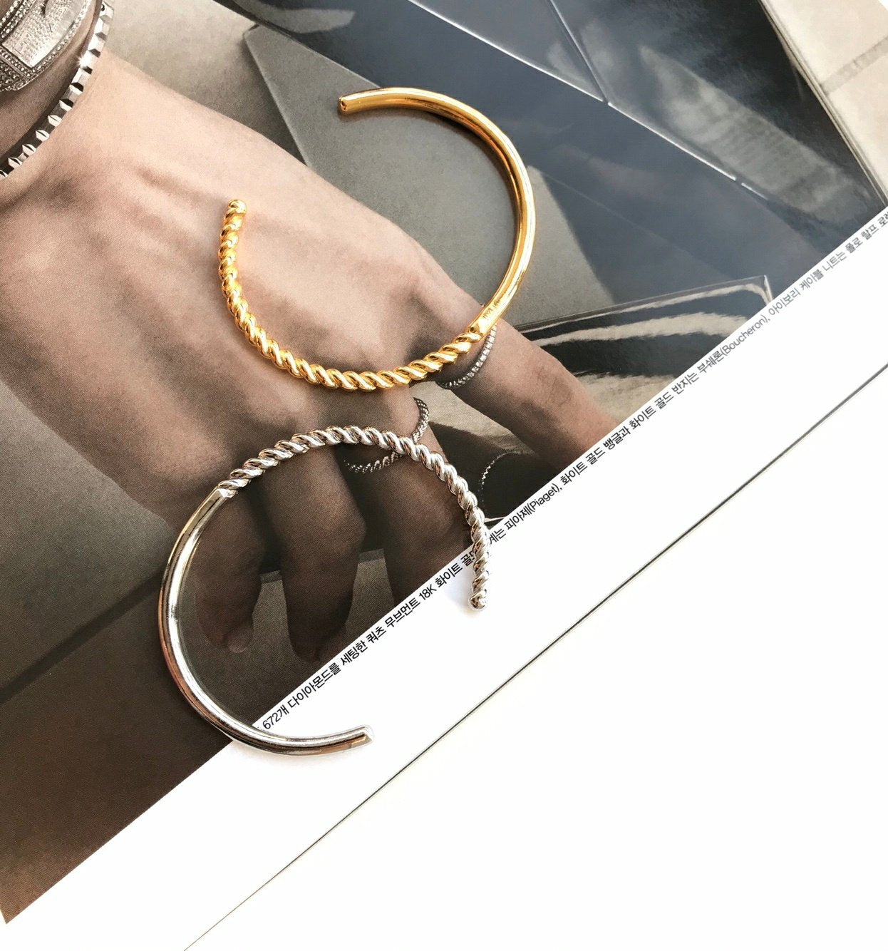 Charlotte Bangle in Gold