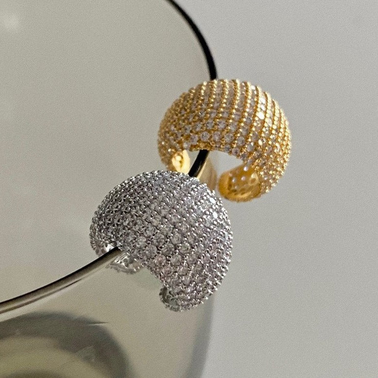 Caviar Grande Cuff in Gold