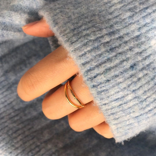 Jasmine Dos Ring in Gold