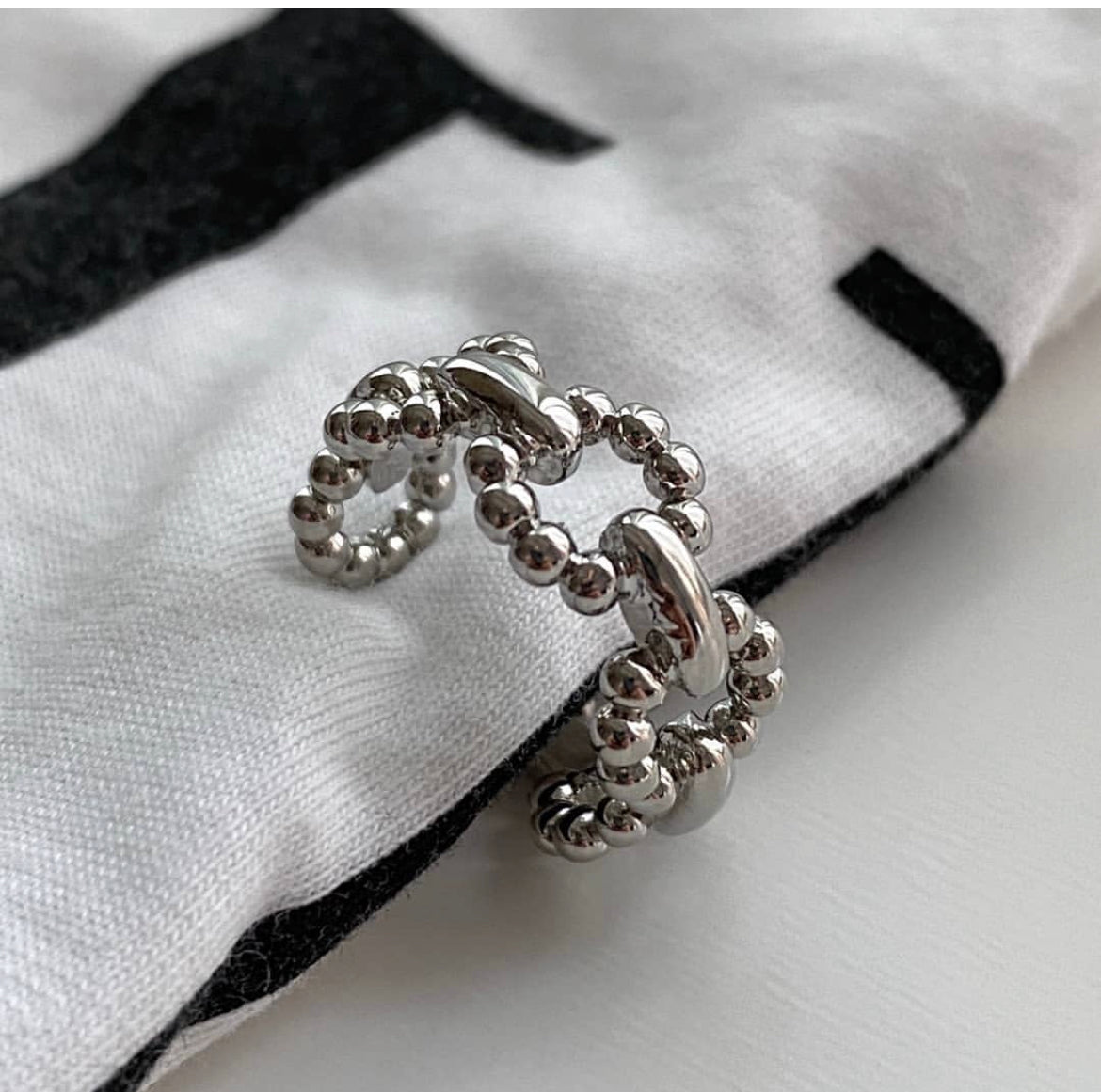 Angelic Ring in Gold