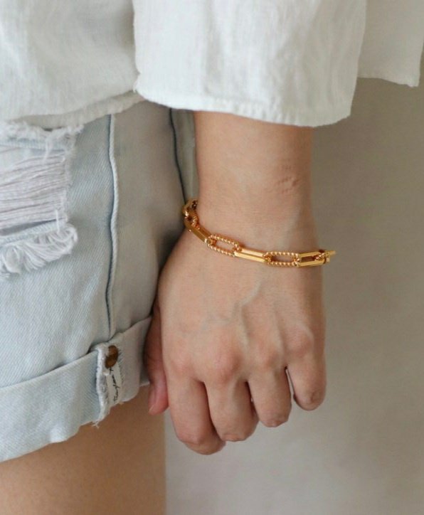 Charlotte Chaine Bracelet in Gold