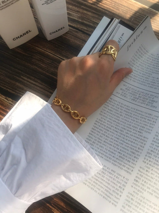 Jessie Bangle in Gold