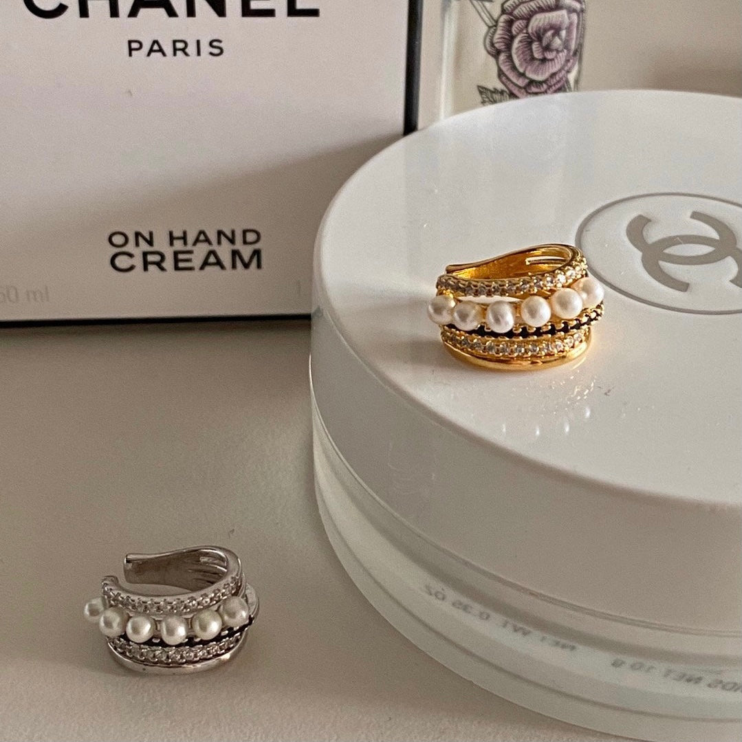 Marie Cuff in Silver