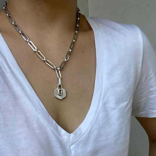 Atlas Necklace in Silver