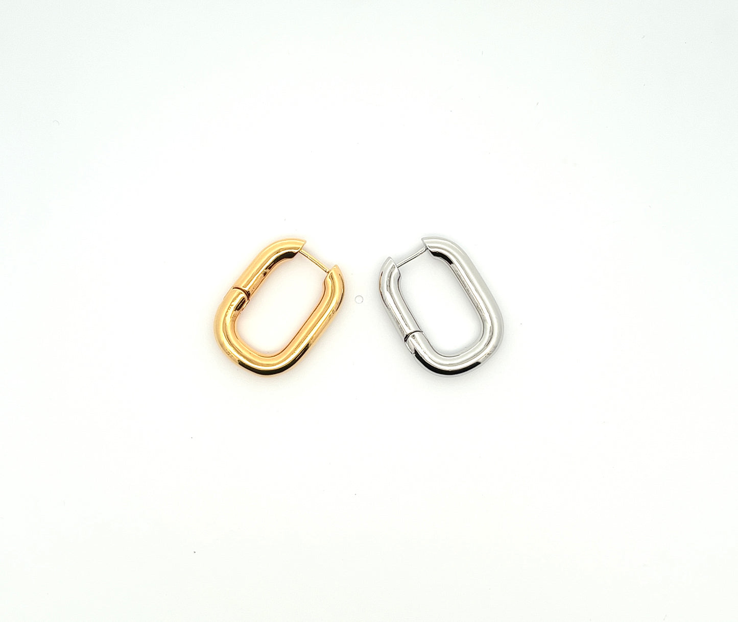 Ola Earrings in Silver