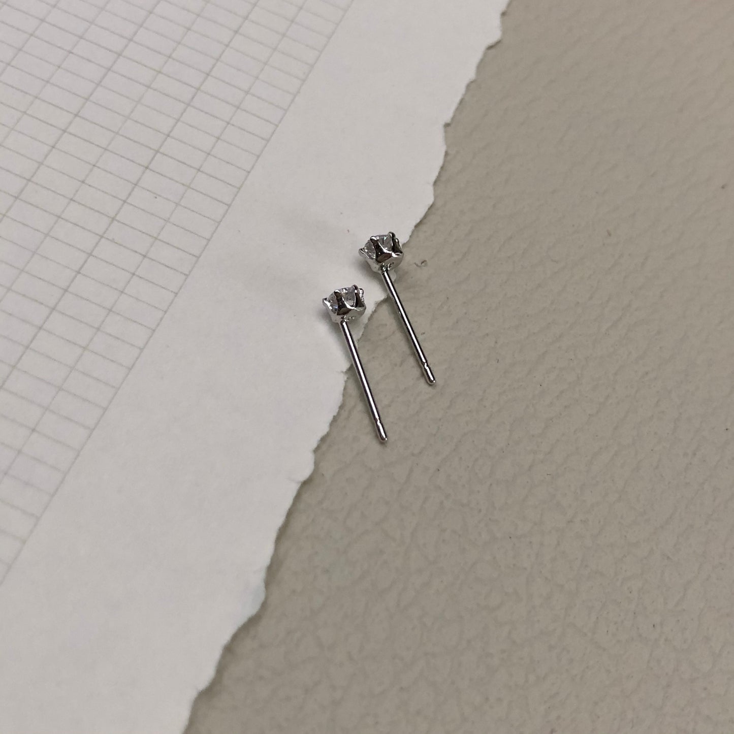 0.8 ct Solitaire Diamante Earrings