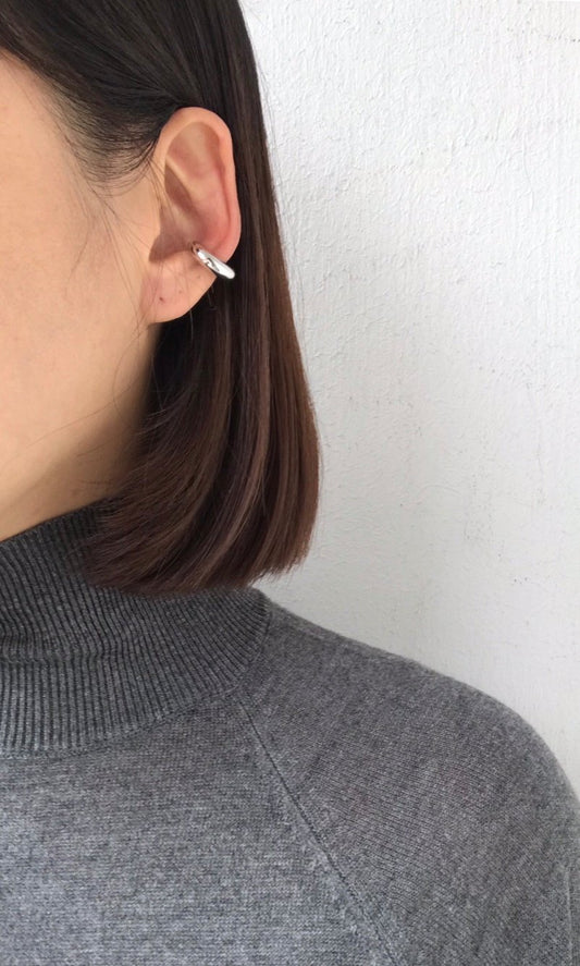 Dea Dos Cuff in Silver