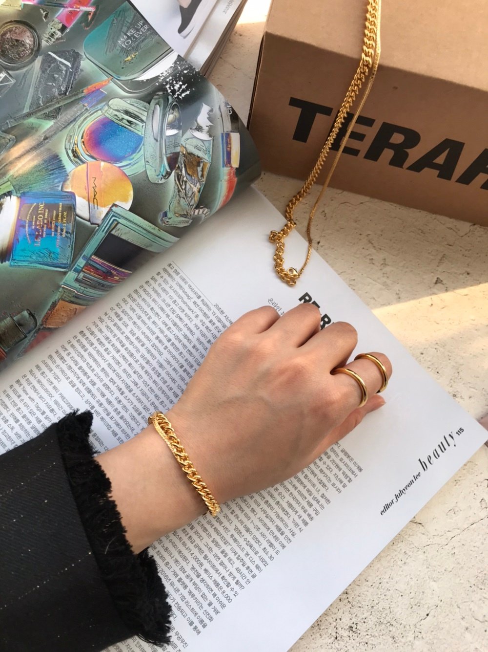 Cara Bracelet in Gold