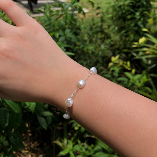 Eternity Baroque Pearls Bracelet in Silver