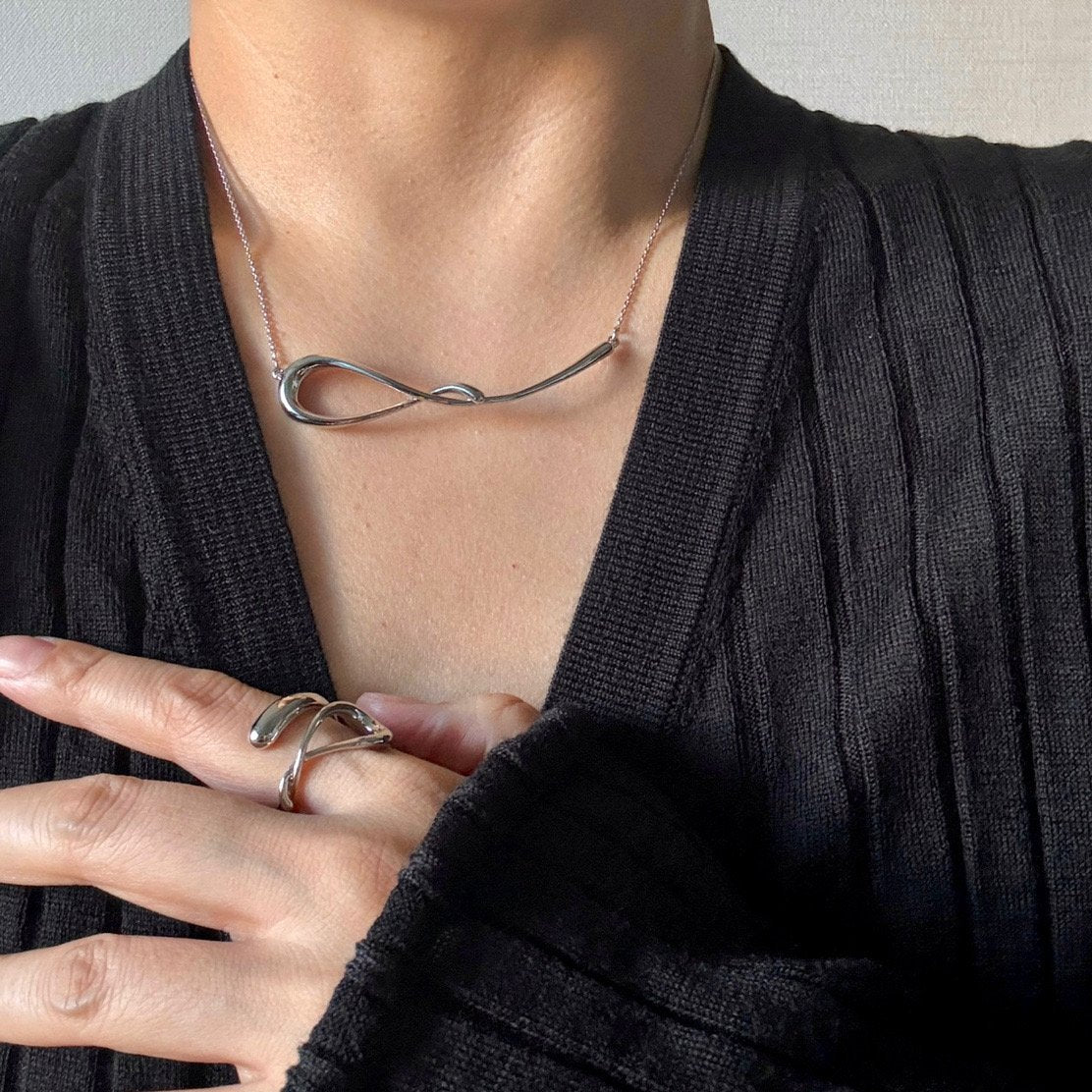 Fey Necklace in Gold