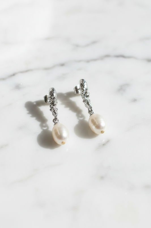 Tempo Pearl Earrings Silver