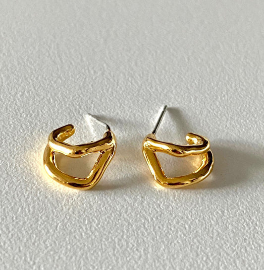 Klas Earrings In Gold
