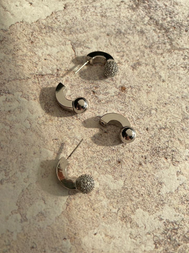 Glist Dos Earrings in Gold