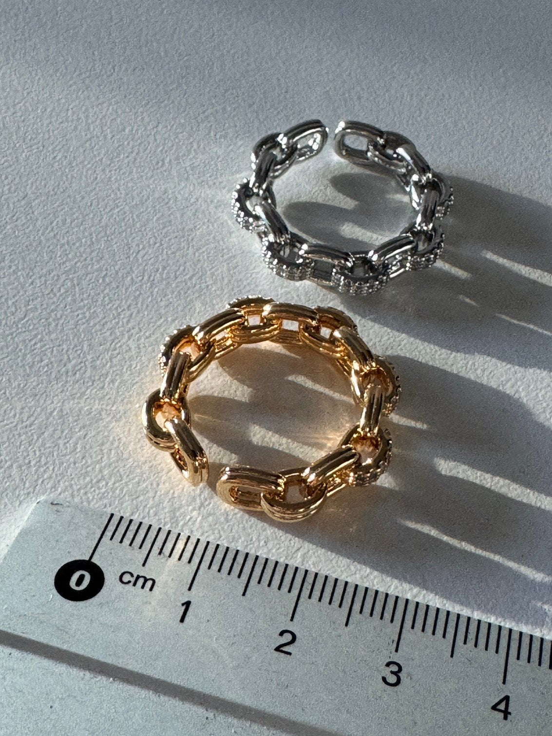 Heir thin Ring in Gold