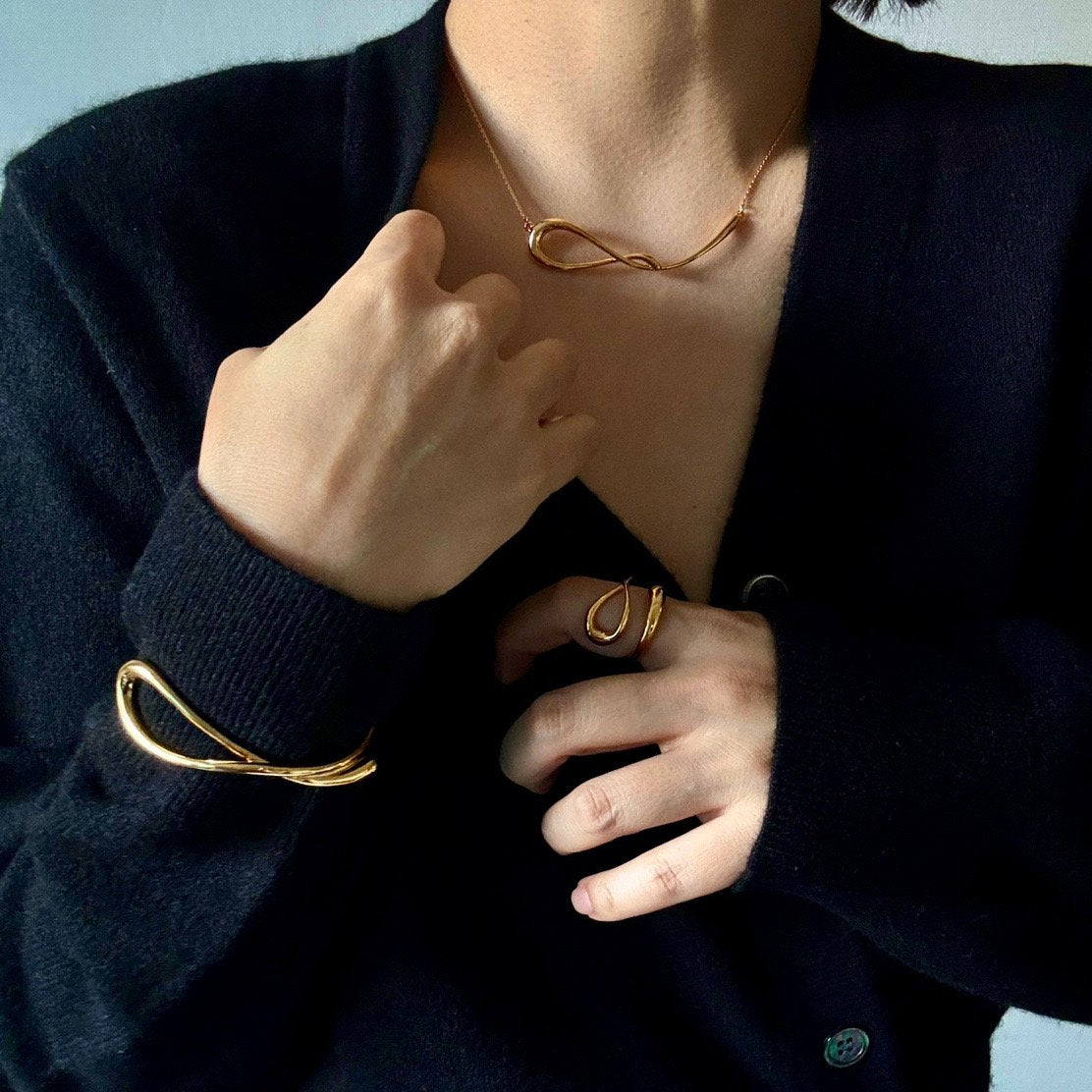 Fey Necklace in Gold