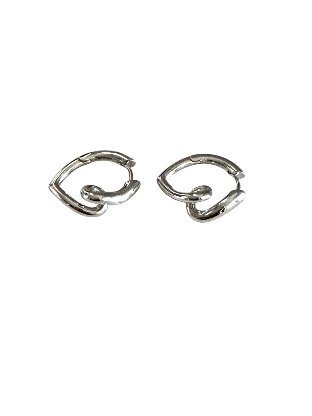 Grata Earrings in Silver