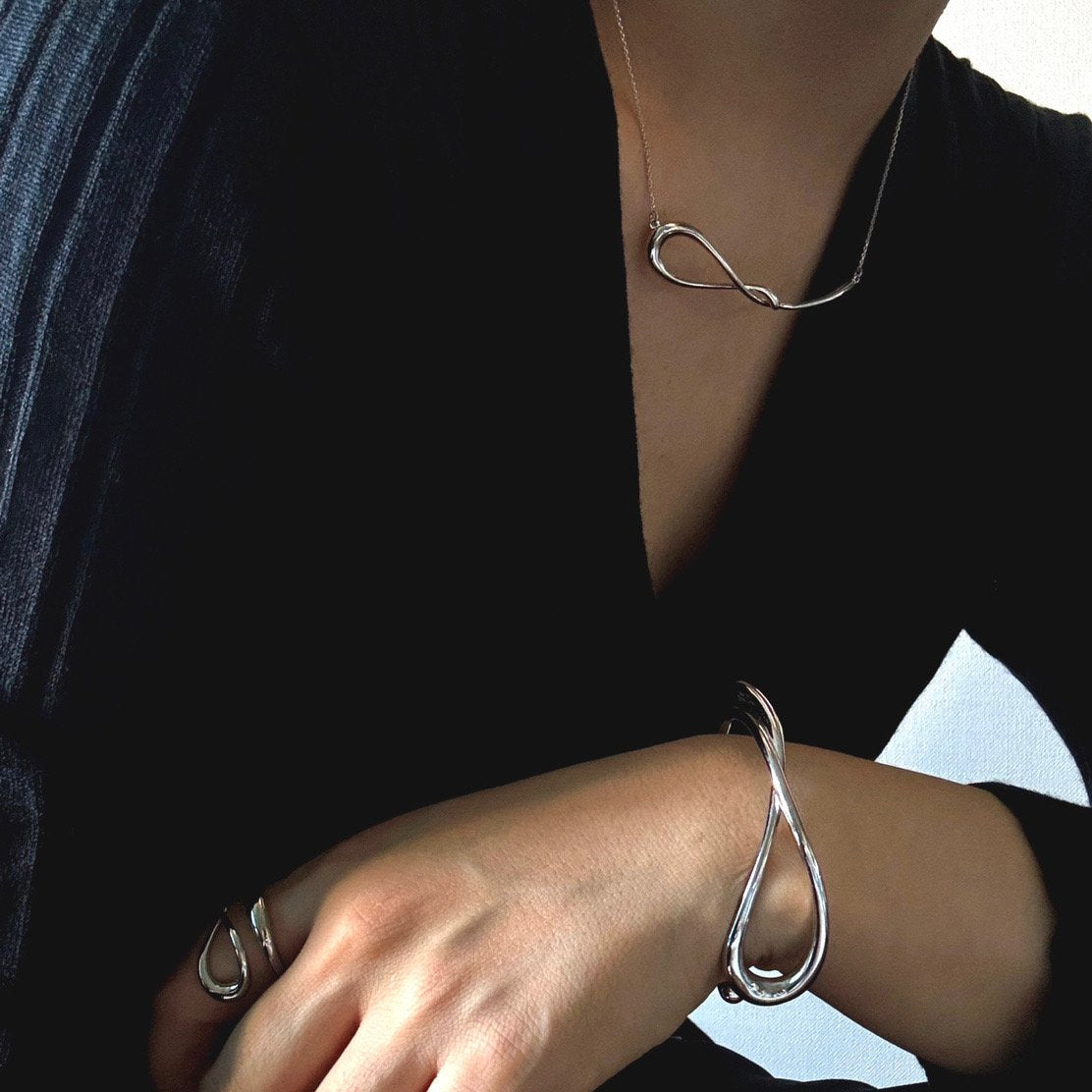 Fey Necklace in Gold