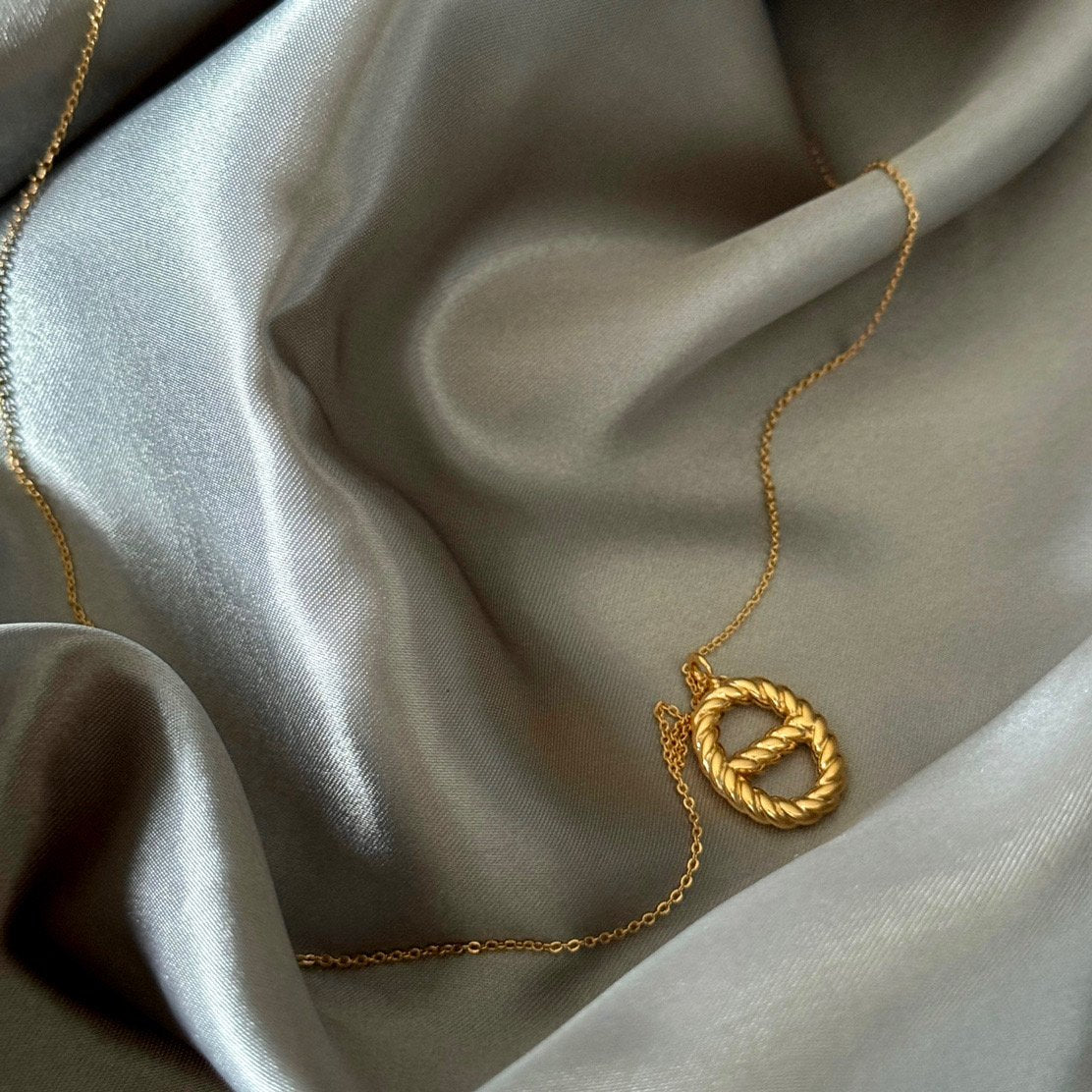 Jessie Voyage necklace in Silver