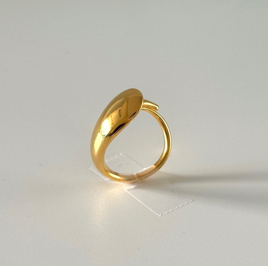 Colpo Ring in Gold