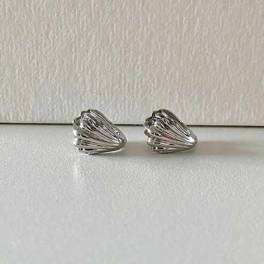 Merida Shell Earrings in Silver