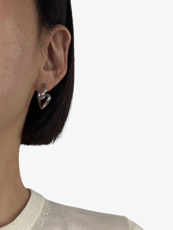 Grata Earrings in Silver