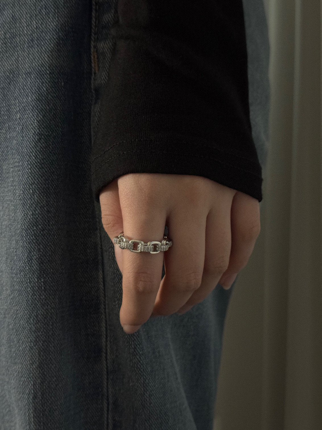 Heir thin Ring in Gold