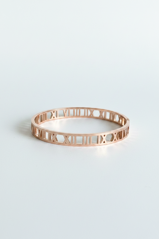 Numero Bangle in rose gold