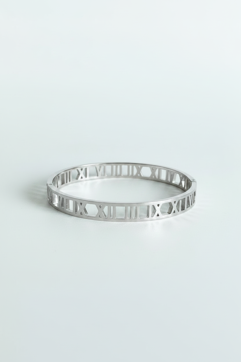 Numero Bangle in rose gold