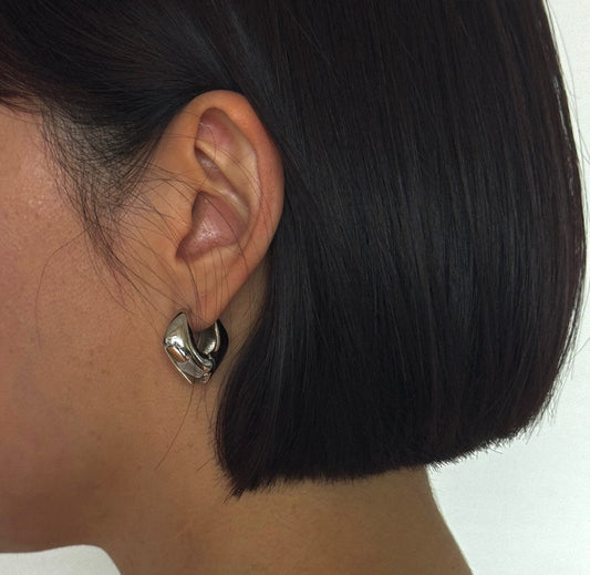 Grasp Earrings in Gold