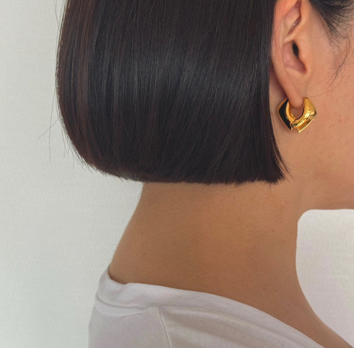 Grasp Earrings in Gold