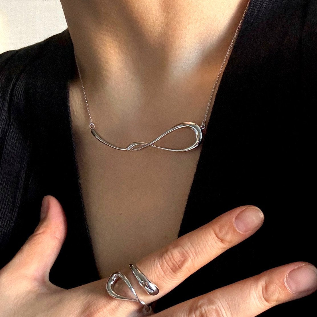 Fey Necklace in Gold