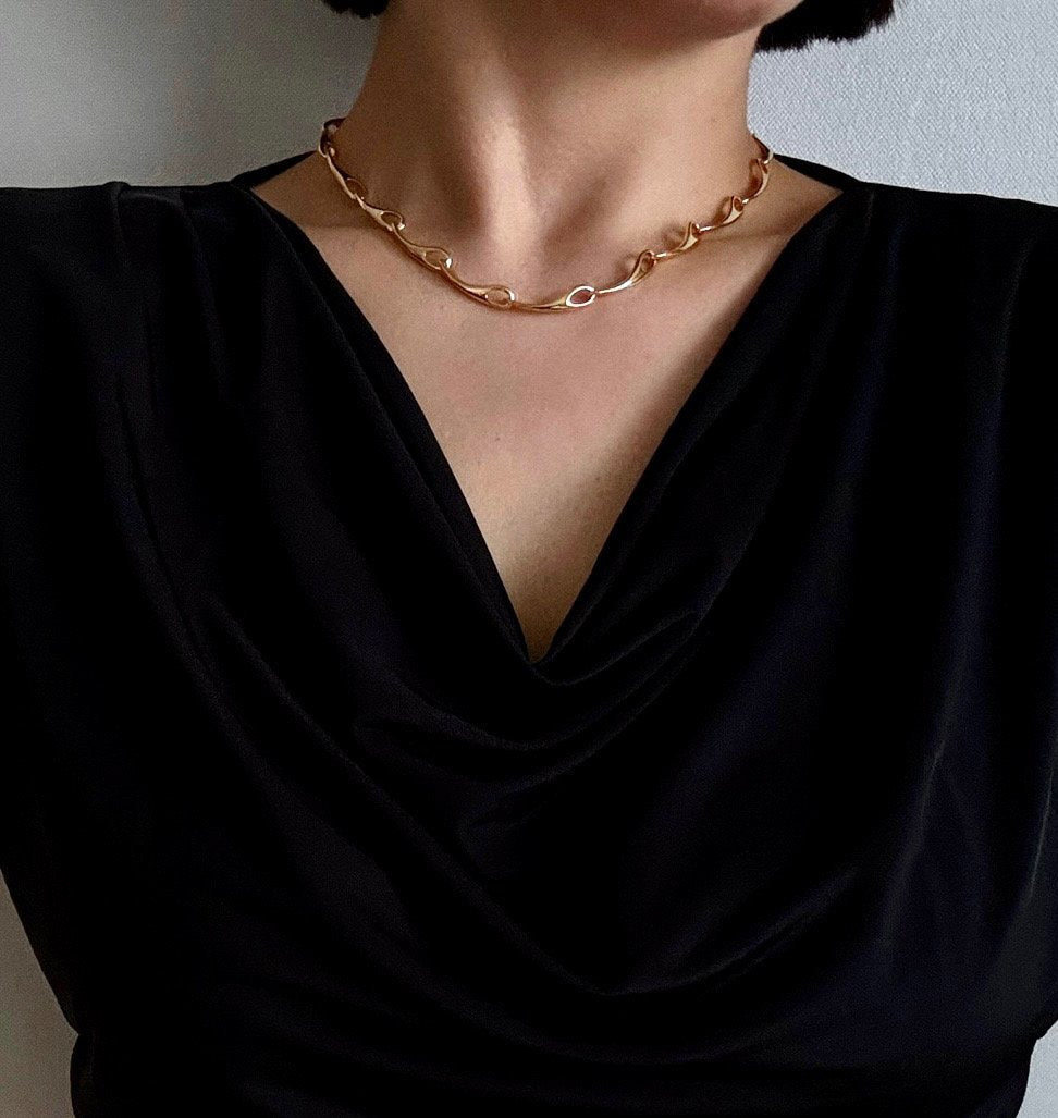 Mari necklace in Gold