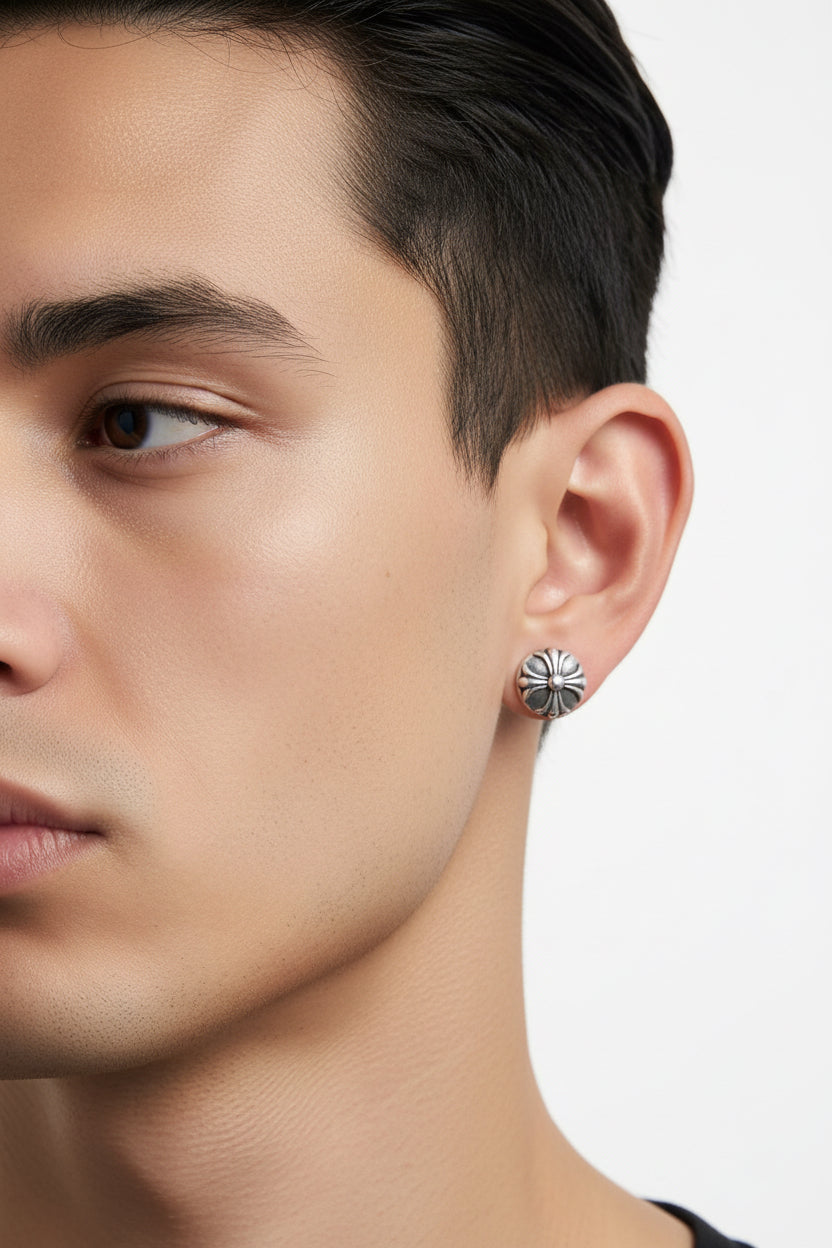 Fleur Plate Earrings Studs