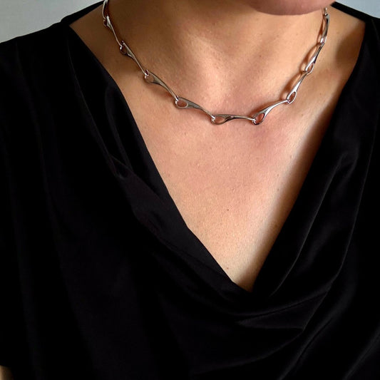 Mari necklace in Silver