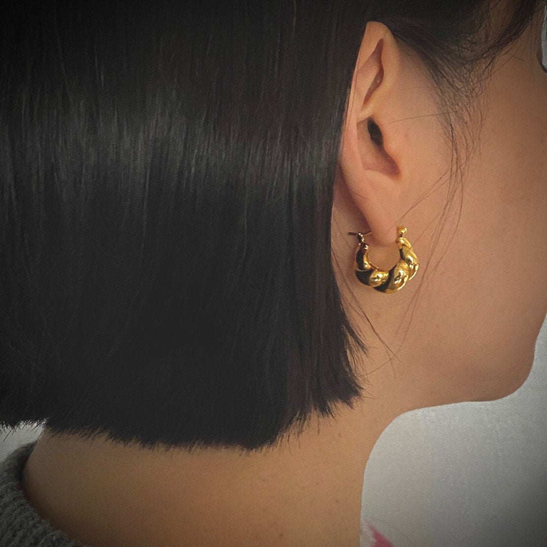 Cro Earrings in Gold