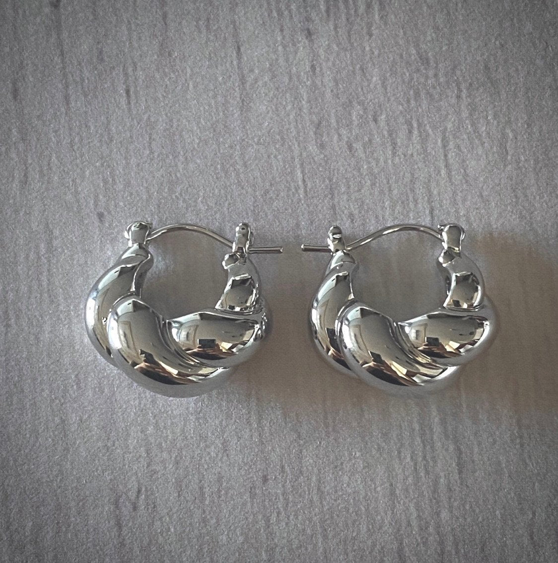 Cro Earrings in Gold