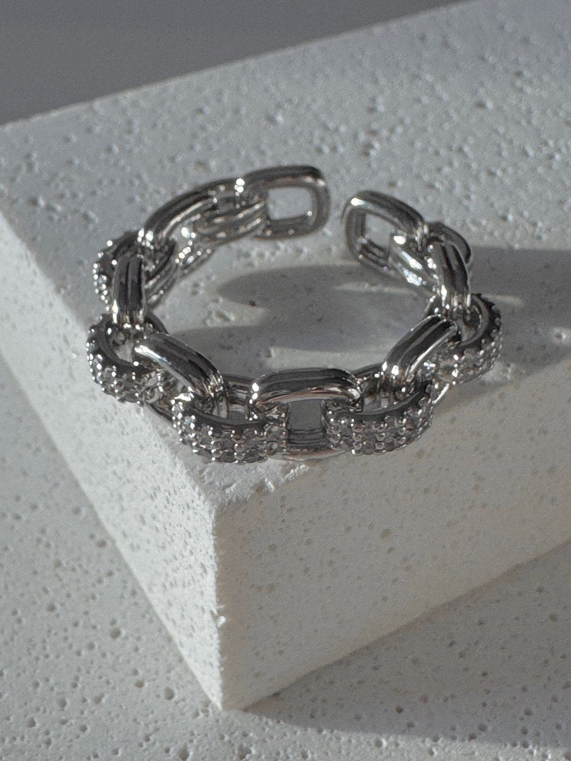 Heir thin Ring in Gold