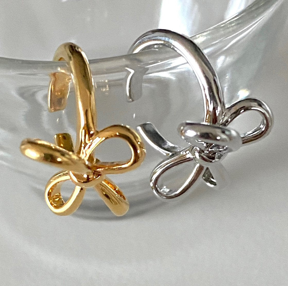 Laurel Dos earcuff in Silver